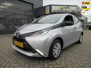 Toyota Aygo 1.0 VVT-i x-fun / NAV / AIRCO / CRUISE CONTROL / 1e EIGENAAR