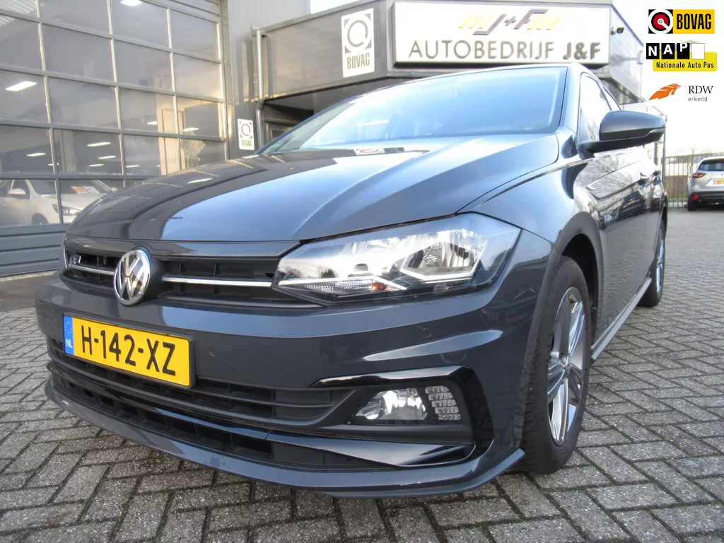Volkswagen Polo 1.0 TSI Highline Business R / 1e EIG / NAV / Carplay / Stoelverwarming