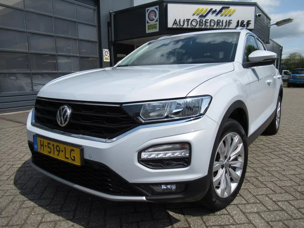 Volkswagen T-Roc 1.0 TSI Style Business / 1e EIGENAAR / NAV / PDC V+A / Carplay / ACC