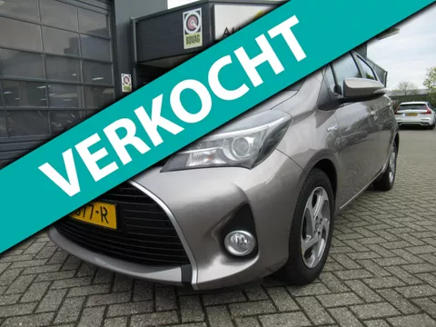 Toyota Yaris 1.5 Hybrid Lease / AUTOMAAT / NAV / Achteruitrijcamera