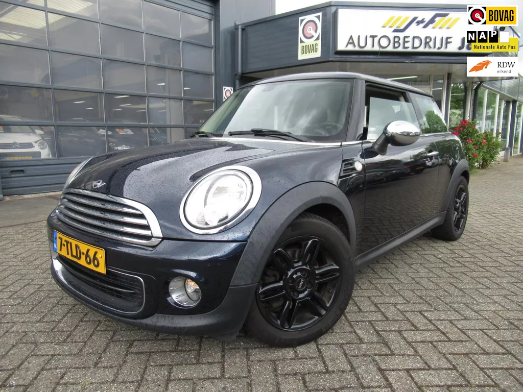 Mini Mini 1.6 One Chili / NAV / Bluetooth / Airco / LMV
